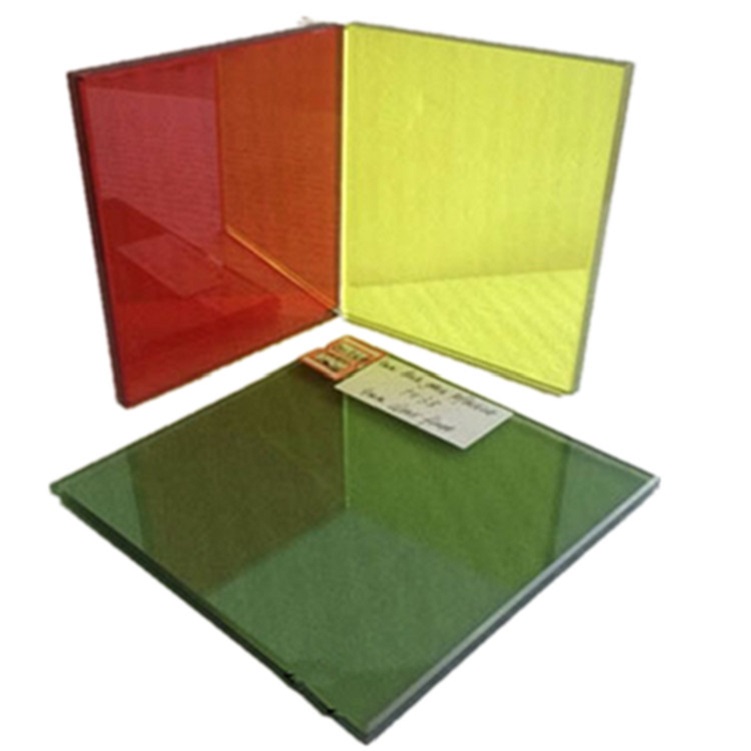 Colored laminated glass