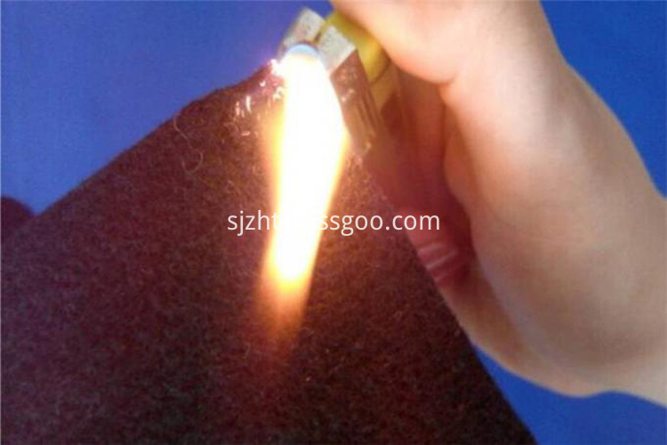 Flame retardant felt