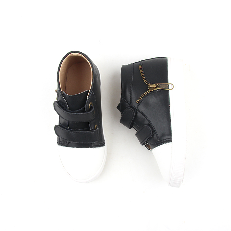 Kasut kasual Casual Shoes