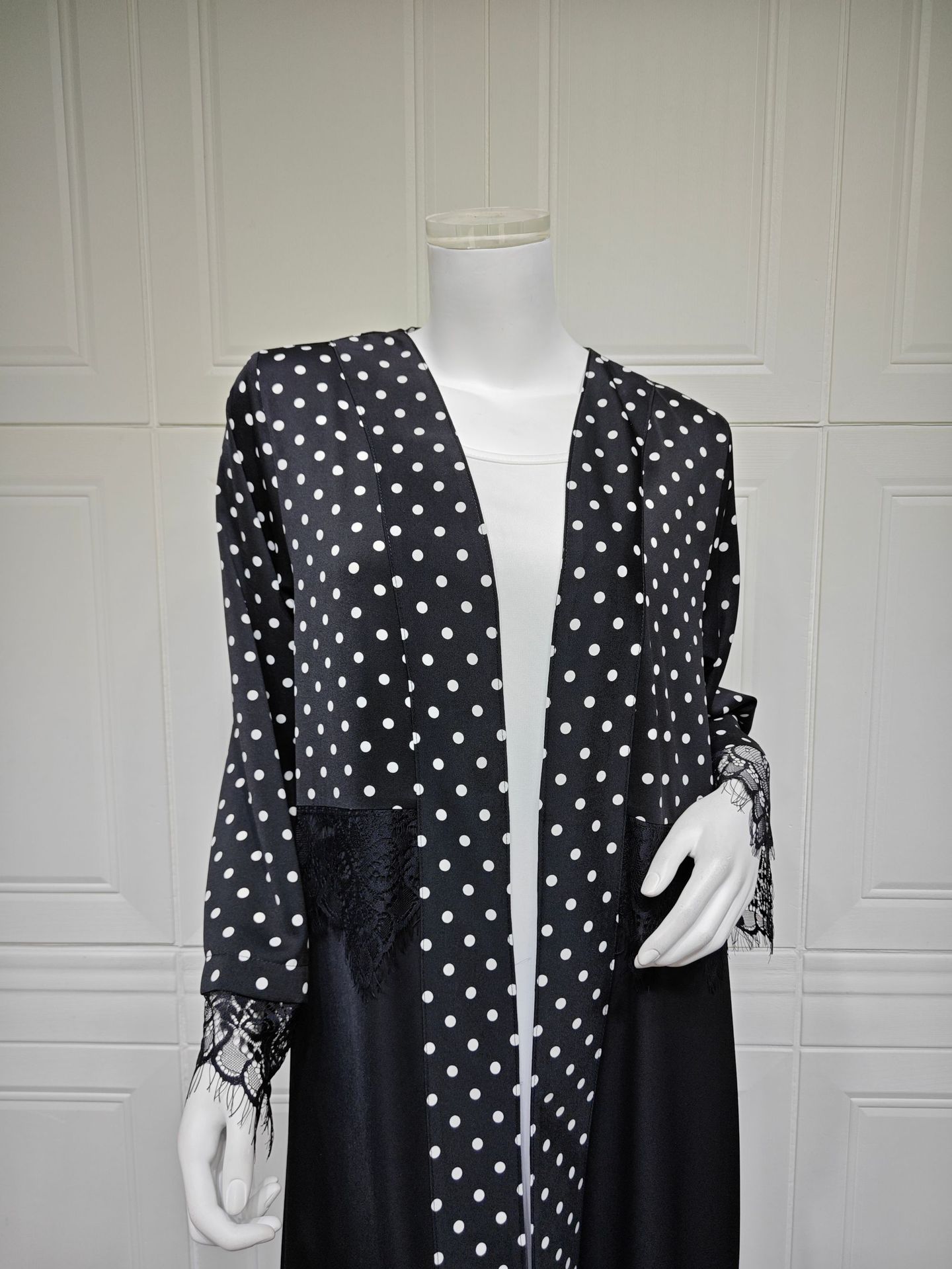 Polka Dot Black Abaya with Matching Hijab Set MQ260 (2) Polka Dot Black Abaya with Matching Hijab Set MQ260 (2)