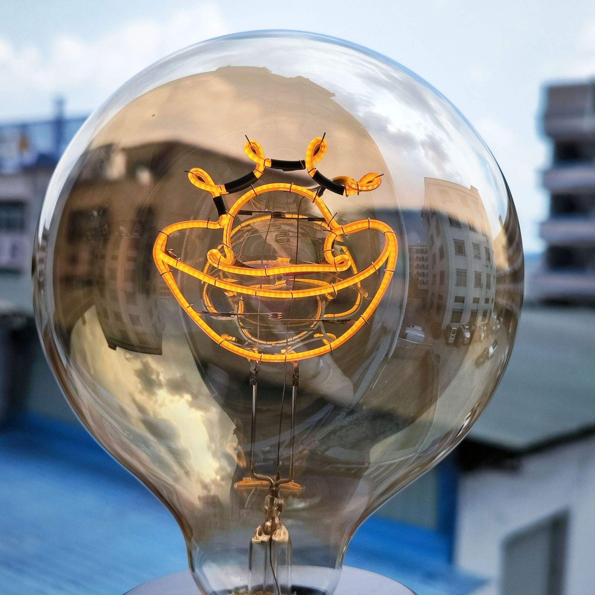 creative-neon-filament-table-light creative-neon-filament-table-light