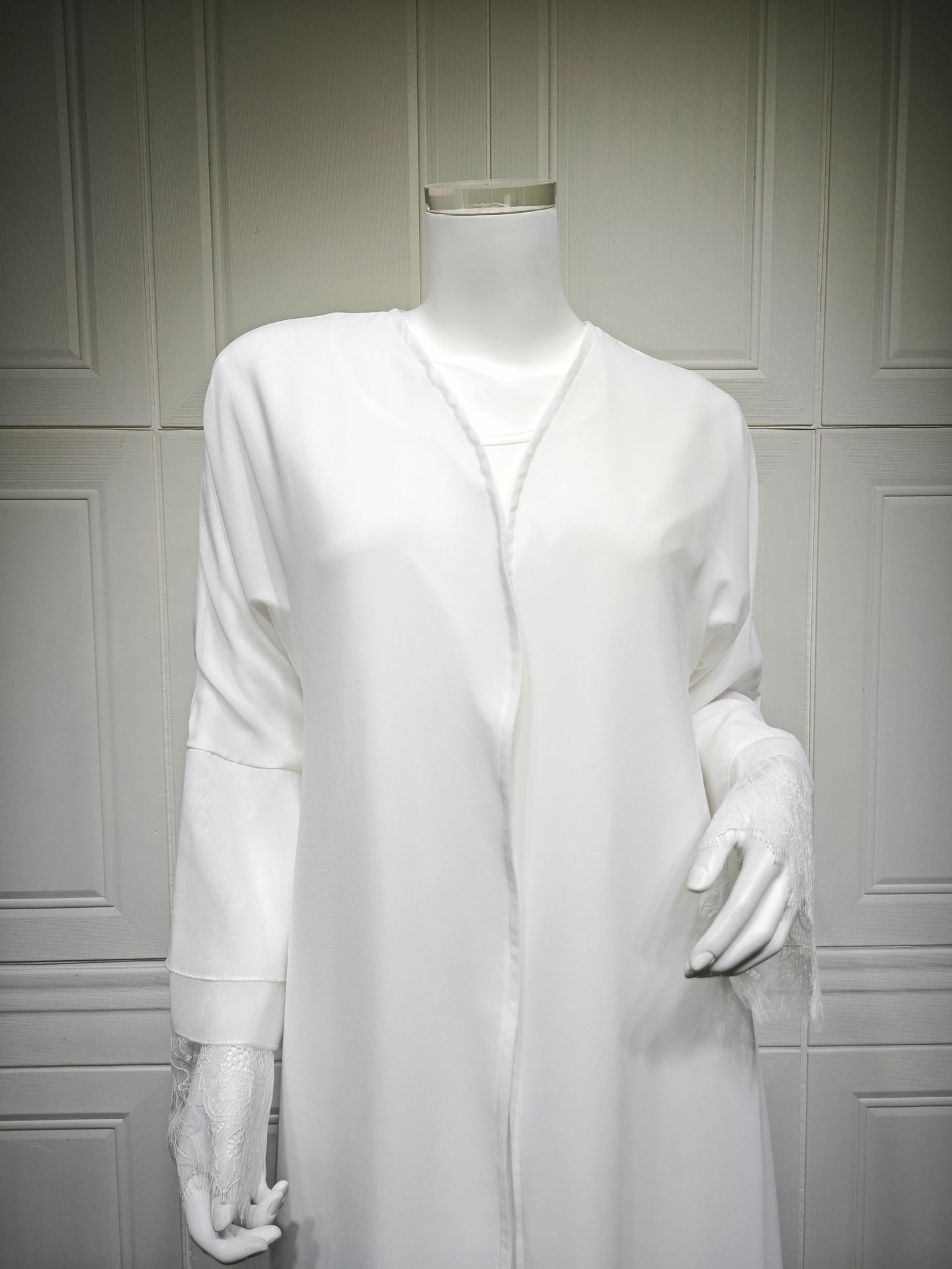 White Lace Abaya Set Matching Scarf MQ221 (2) White Lace Abaya Set Matching Scarf MQ221 (2)