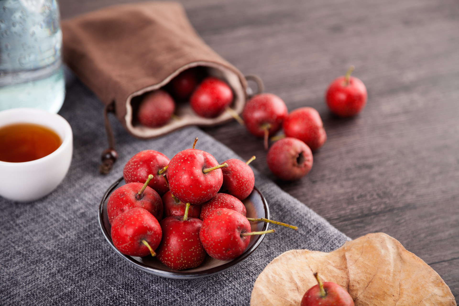 Hawthorn extract (1) Hawthorn extract (1)
