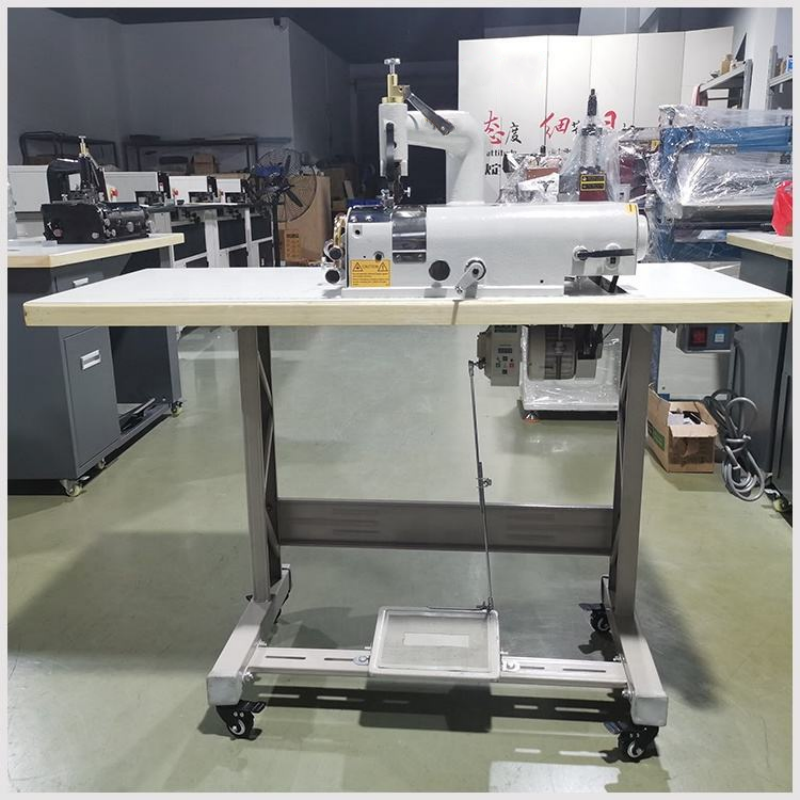 DL-7506 Multi Function Leather Skiver High Speed Round Knife Leather Skiving Machine for Shoe Bag Leather (6) DL-7506 Multi Function Leather Skiver High Speed Round Knife Leather Skiving Machine for Shoe Bag Leather (6)