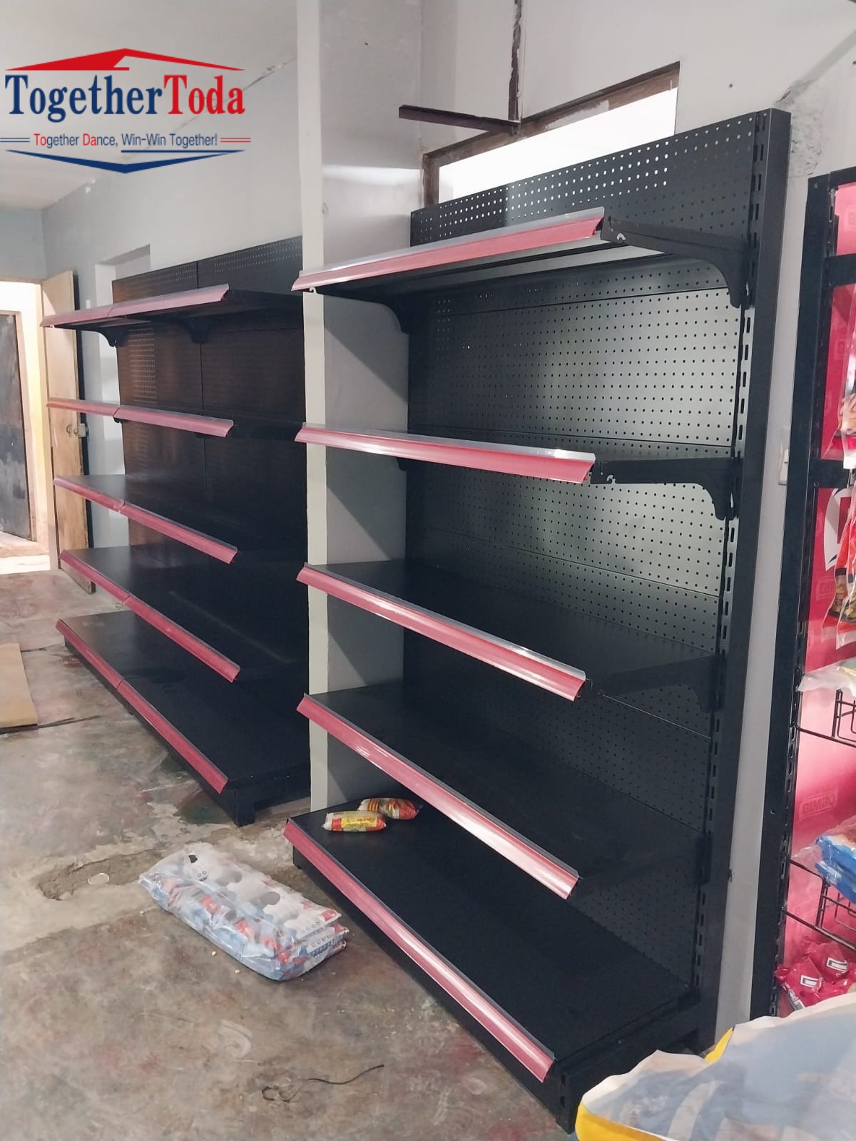 Supermarket shelves (8) Supermarket shelves (8)