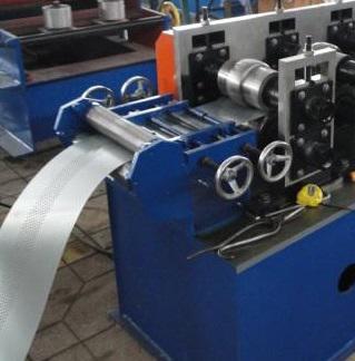 Shutter Roll Forming Machine-entry leverling Shutter Roll Forming Machine-entry leverling
