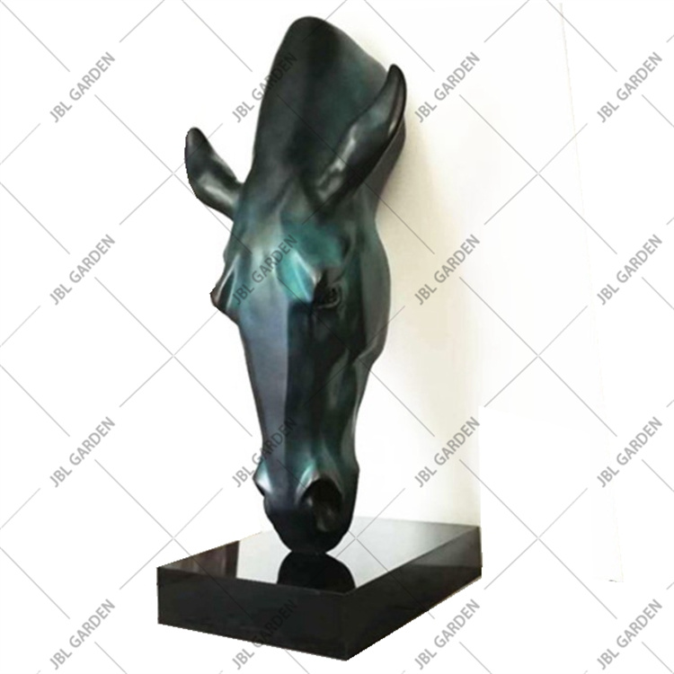 Bronze Sculpture 51