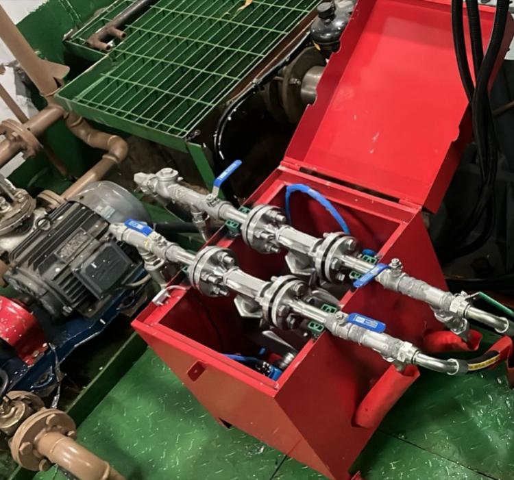 Coriolis mass flowmeter 3 Coriolis mass flowmeter 3