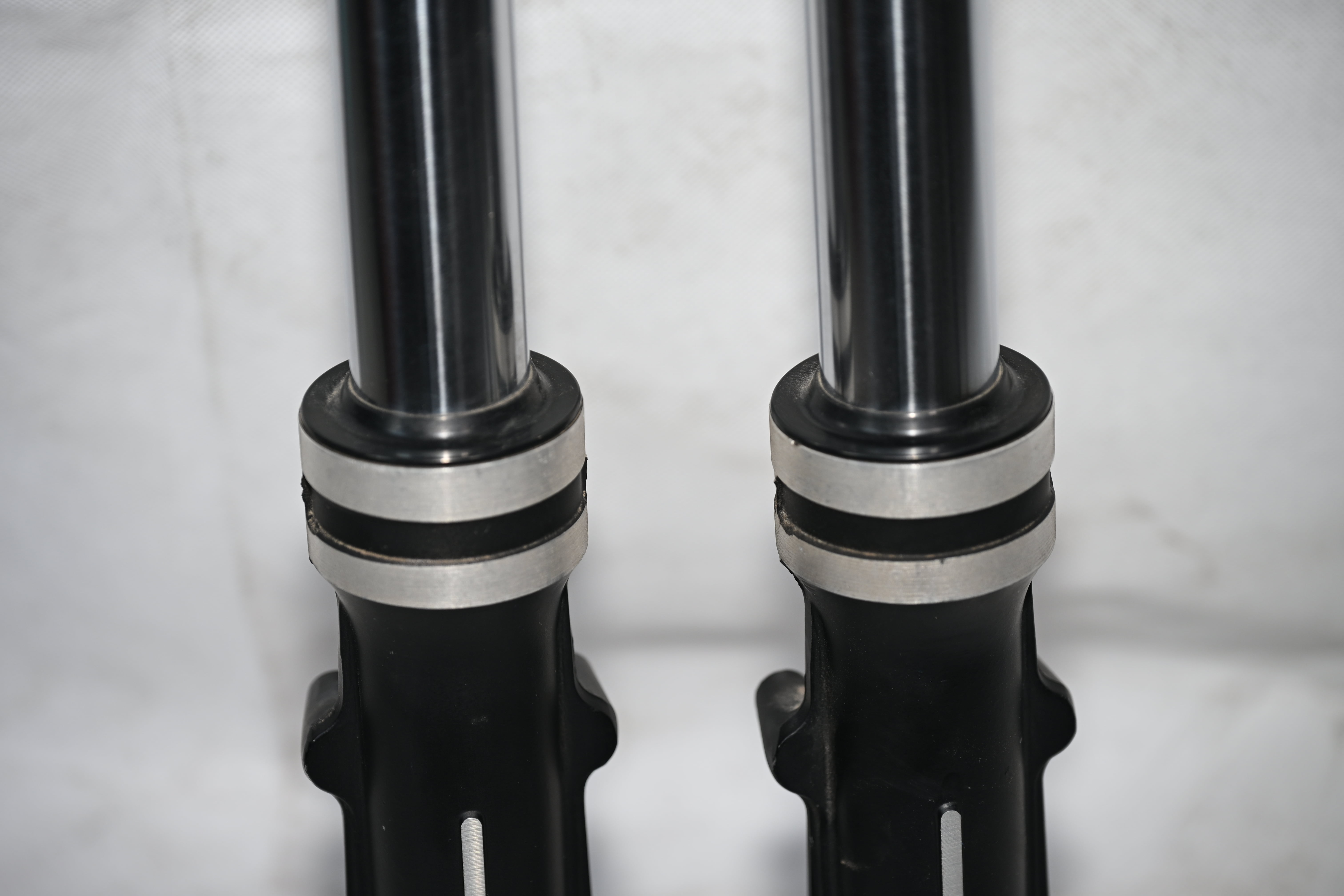 Hexagonal frame shock absorber Hexagonal frame shock absorber