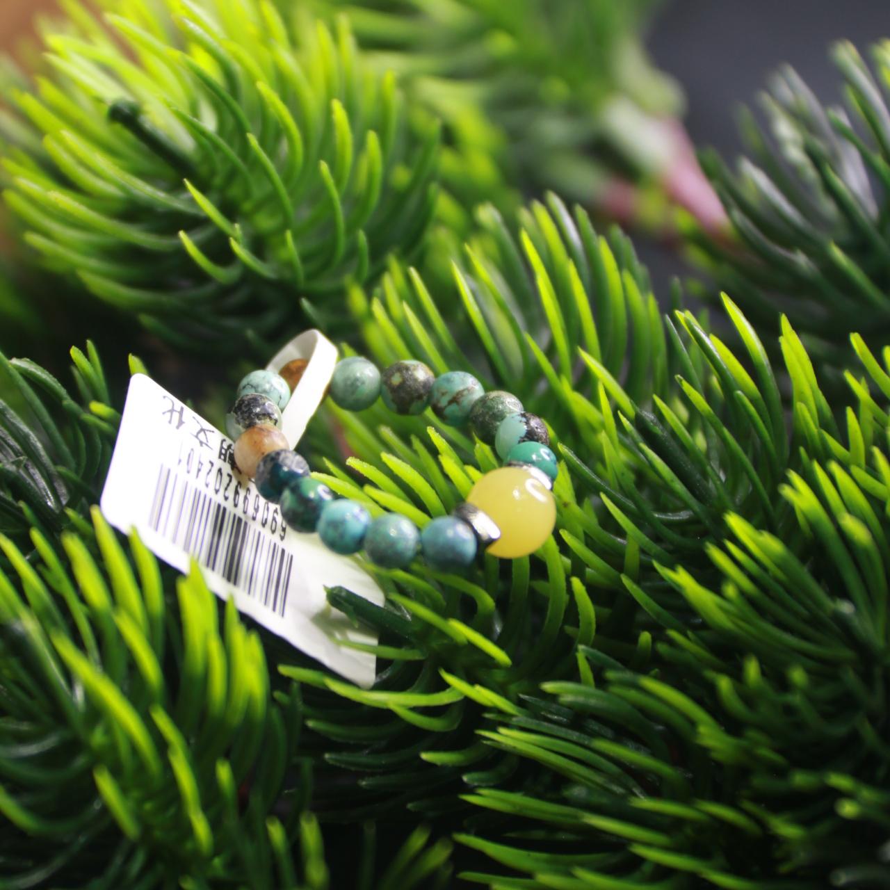 woman beaded ring woman beaded ring