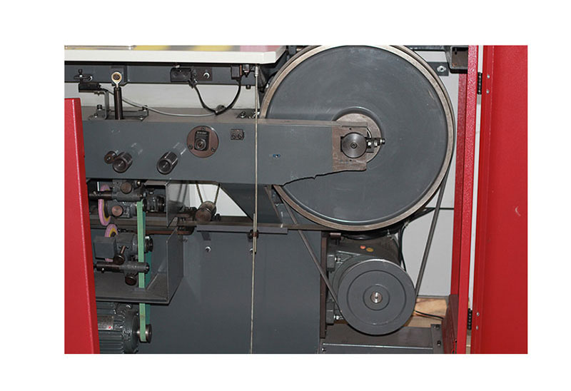 PLC Band Knife Splitiing Machine (1) PLC Band Knife Splitiing Machine (1)