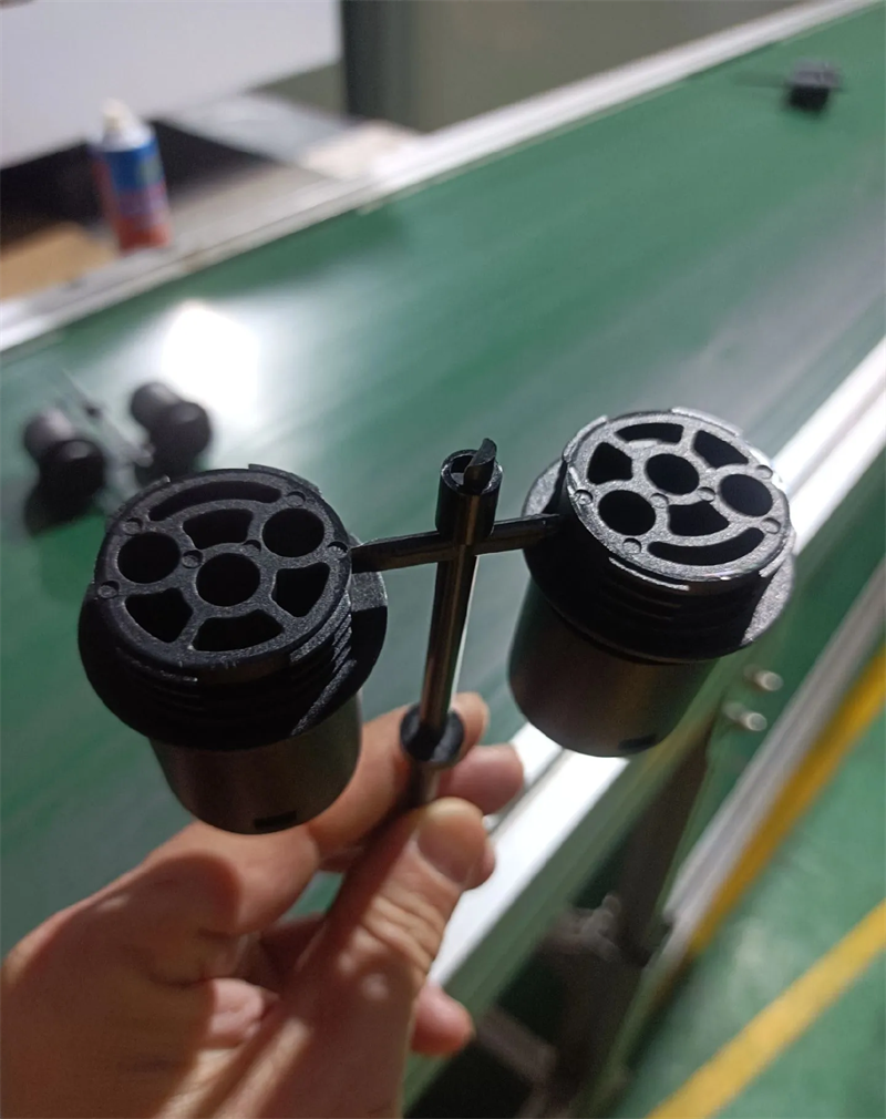 injection molding plastic parts plastic base (1) injection molding plastic parts plastic base (1)
