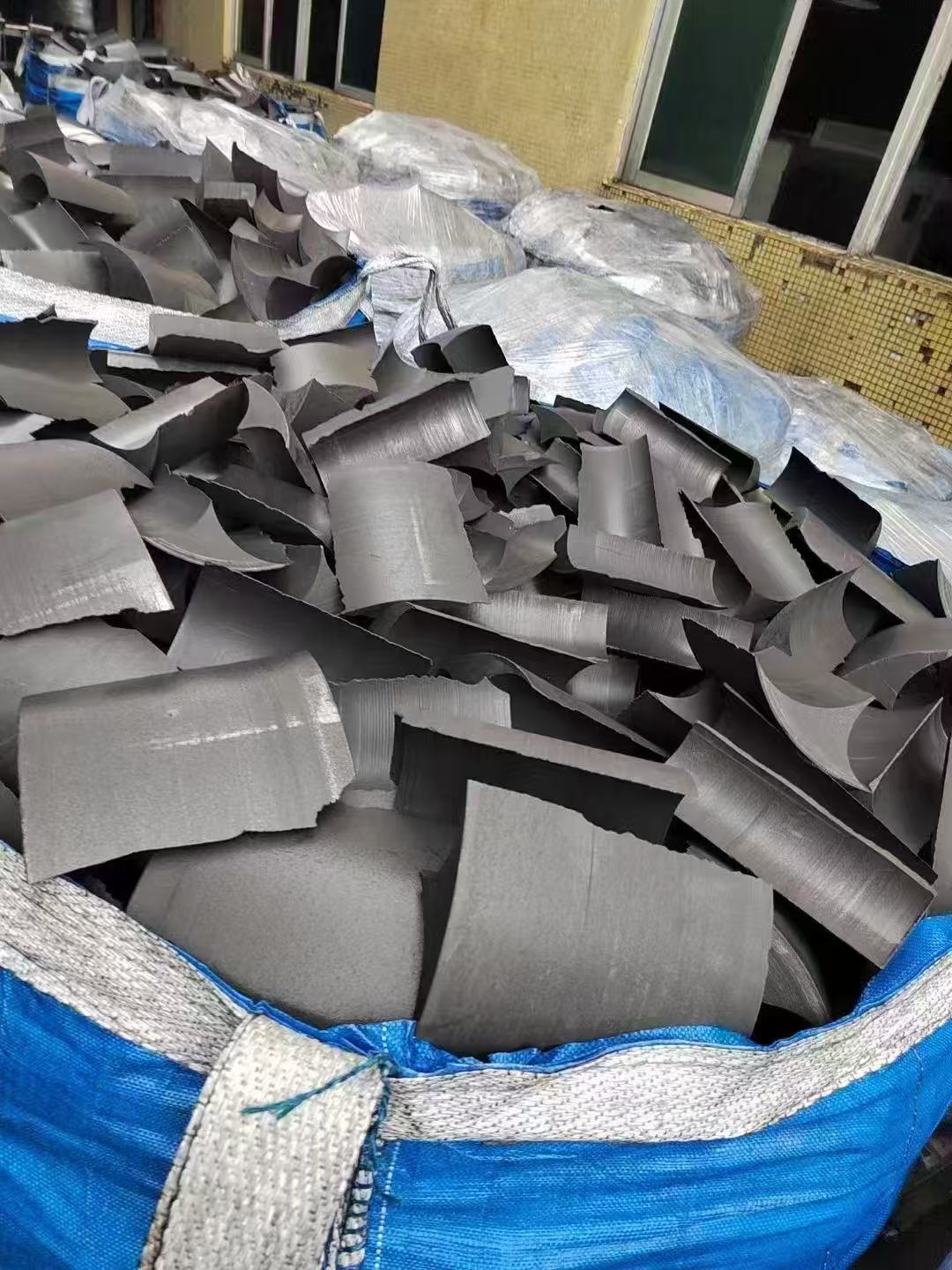 graphite scarp graphite scarp
