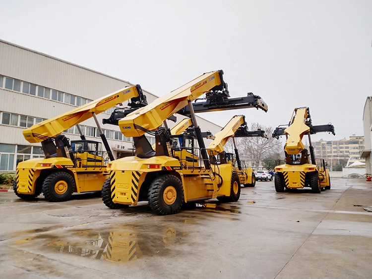 XCMG-Official-45ton-Container-Reach-Stacker-Price-Xcs45 (4) XCMG-Official-45ton-Container-Reach-Stacker-Price-Xcs45 (4)