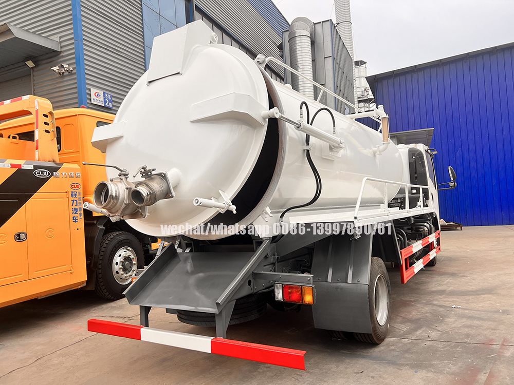 sewage suction truck 4 sewage suction truck 4