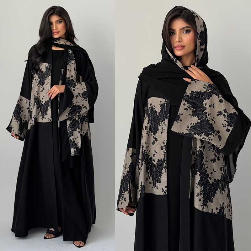 Black Lace Patchwork Abaya Detail Black Lace Patchwork Abaya Detail