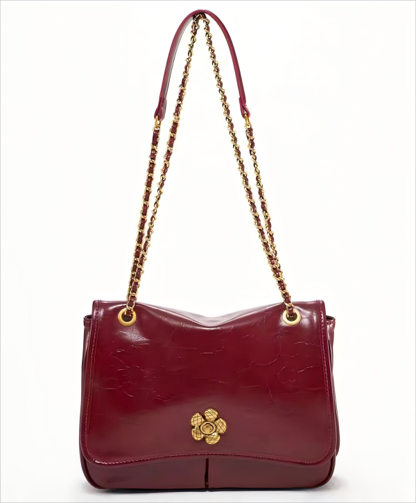 Fashionable leather crossbody bag Fashionable leather crossbody bag