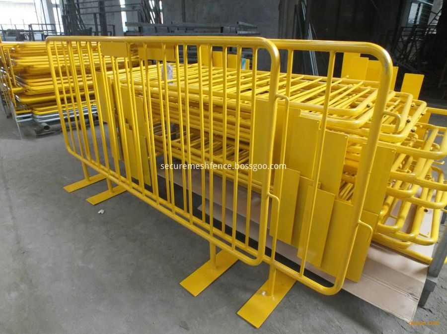 crowd control barriers