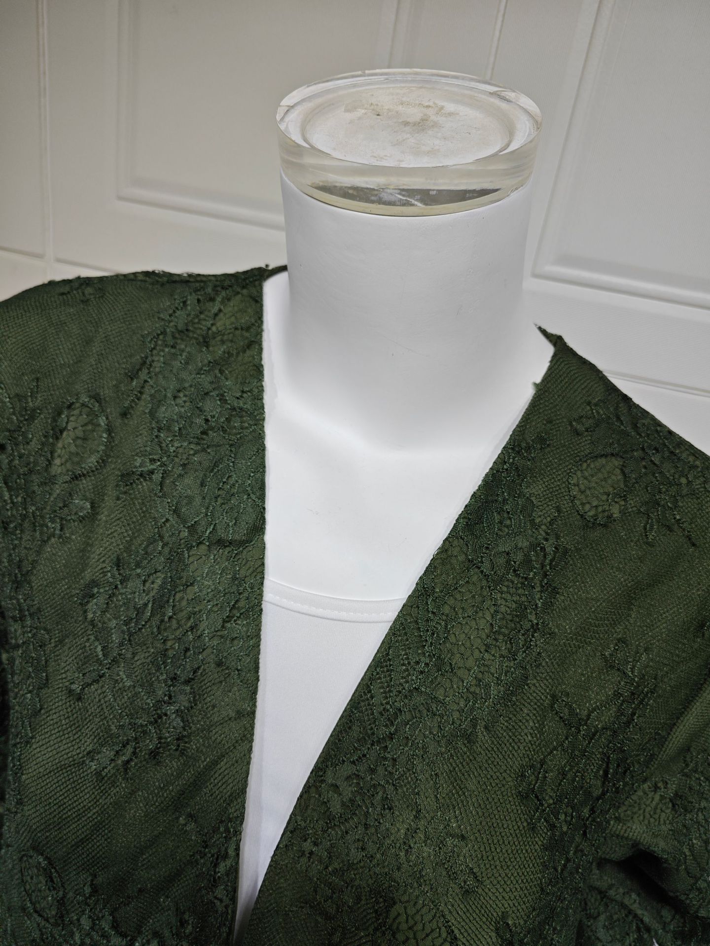 Lace Abaya Cardigan MQ281 (4) Lace Abaya Cardigan MQ281 (4)