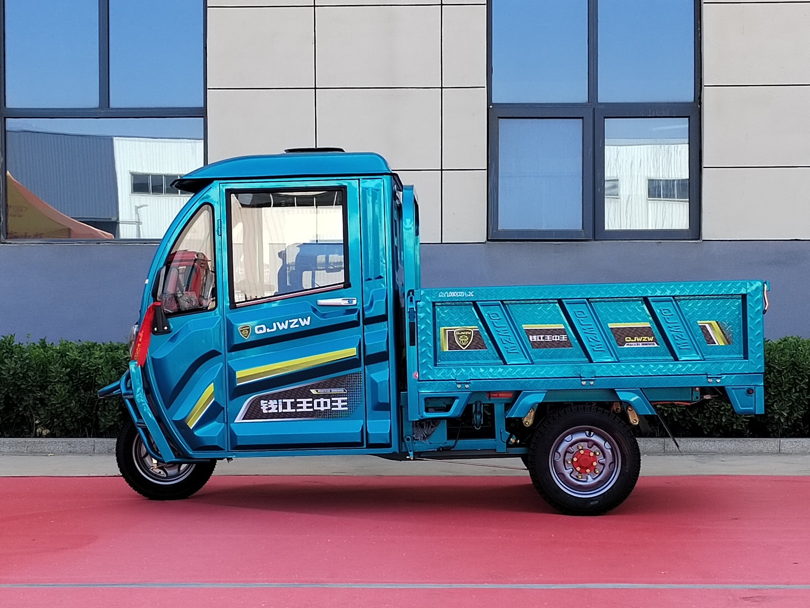 The second-generation Lishen QJ160 single-row half-shed The second-generation Lishen QJ160 single-row half-shed