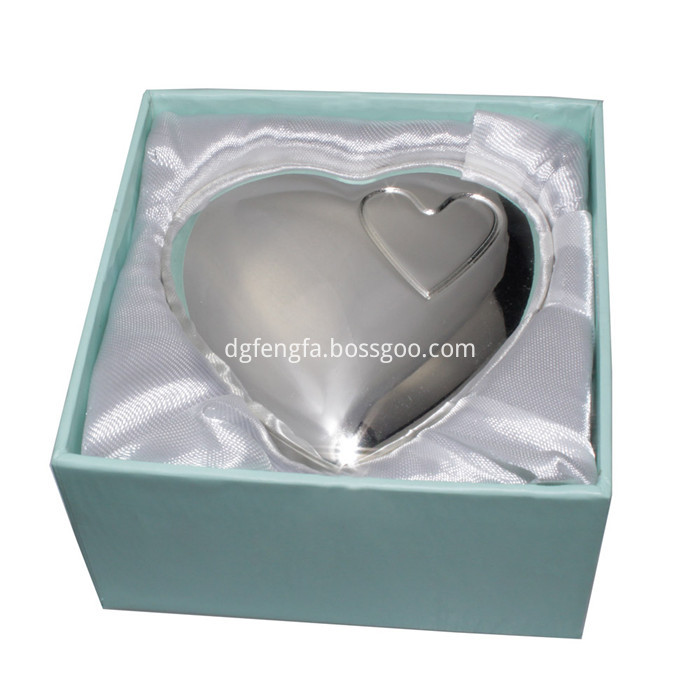 Zinc Alloy Heart Shaped Jewelry Box