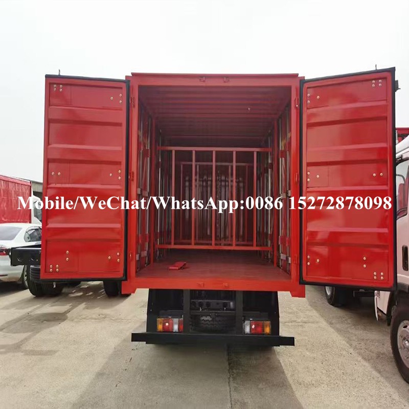 ISUZU Spread-wing Truck (8) ISUZU Spread-wing Truck (8)