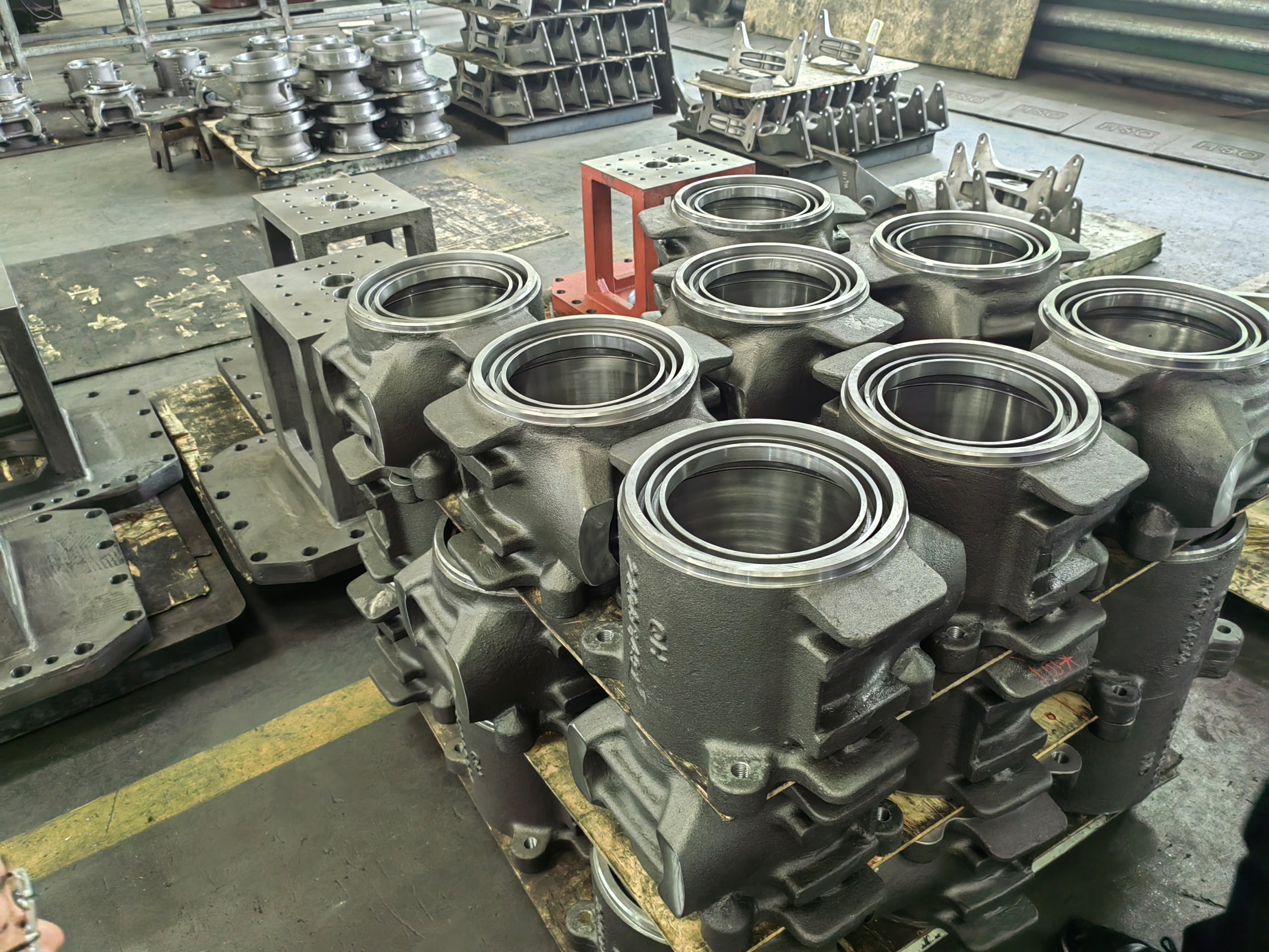 Railway axle boxes Railway axle boxes