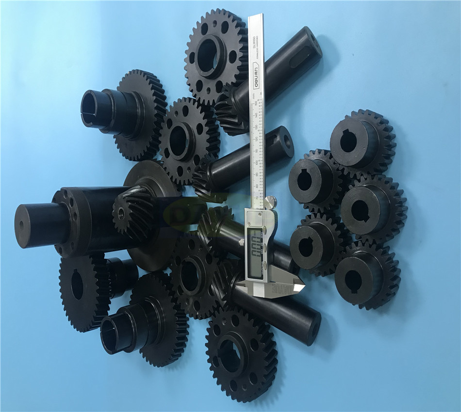 Engrenages en métal personnalisés et engrenages planétaires Fabricant d'engrenages de précision en Chine Custom Metal Gears and Planetary Gears Precision Gears Manufacturer in China