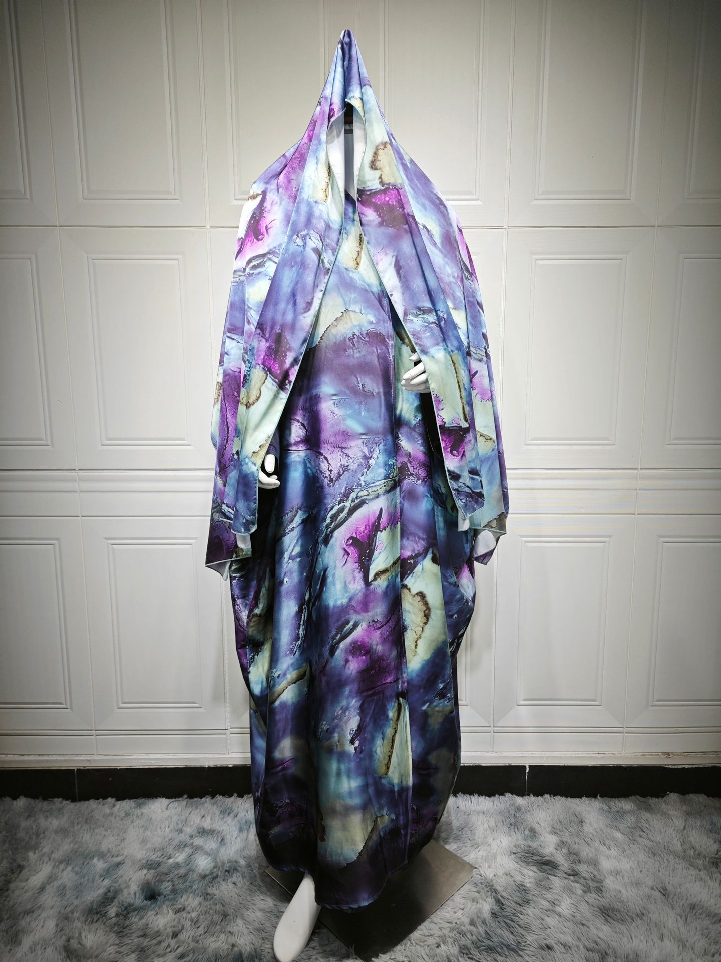 Satin Printed Open Abaya with Hijab Satin Printed Open Abaya with Matching Hijab