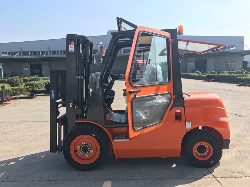 Forklift With Cabin