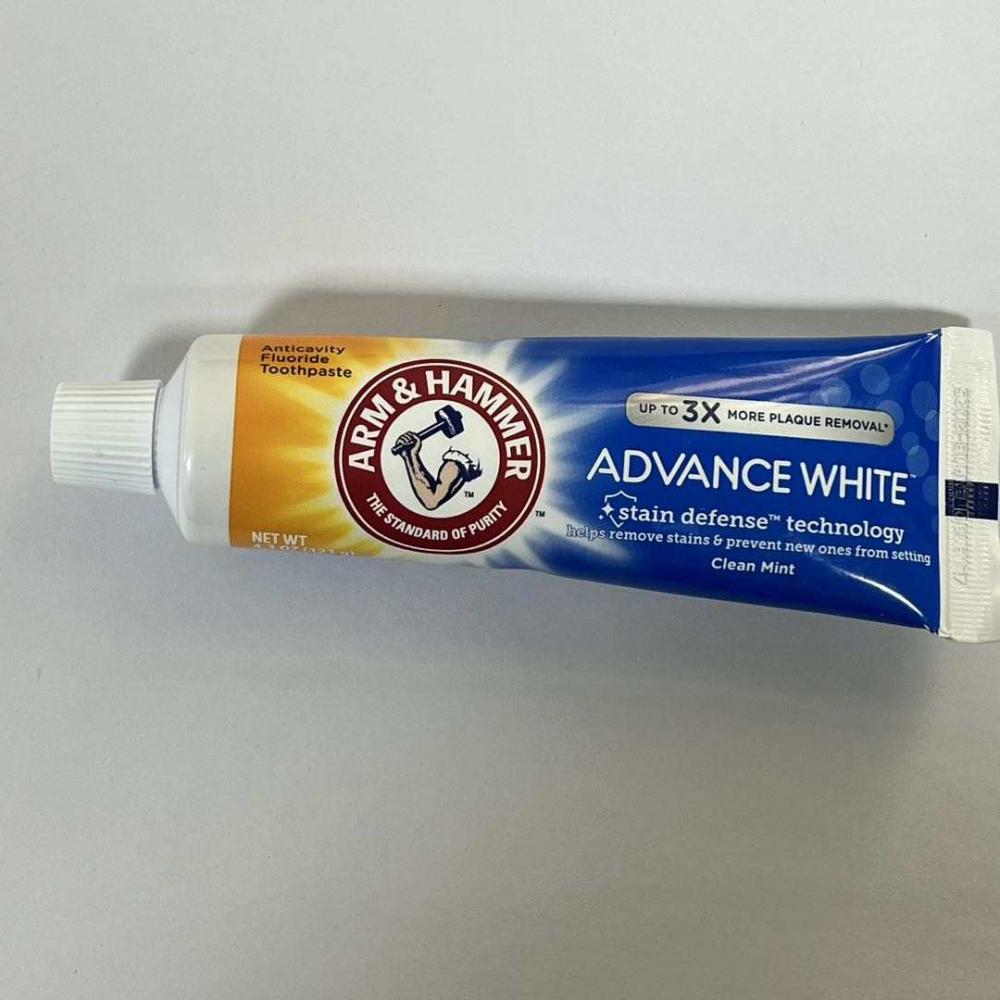 Advance White Tootpaste Advance White Tootpaste
