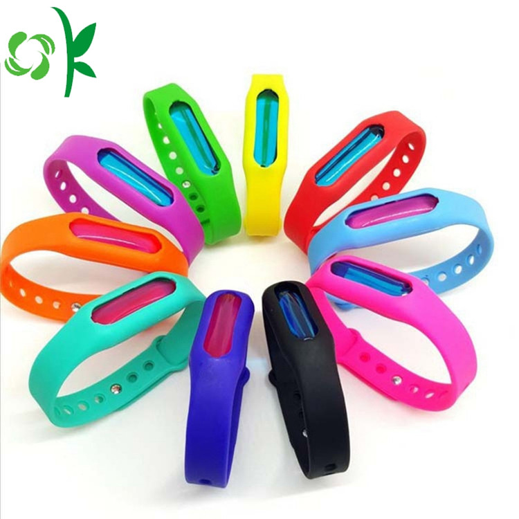 Mosquito repellent bracelet