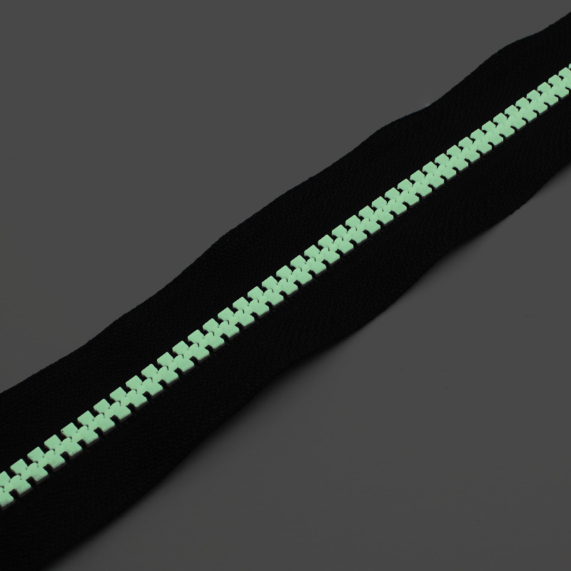 New Product Luminous Plastic Zipper for Clothes