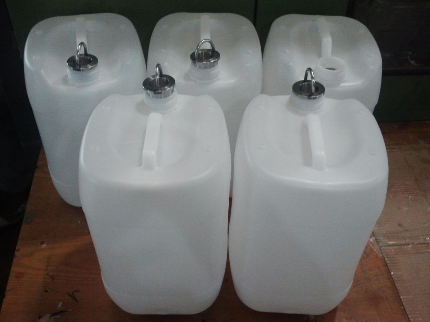 China 450ml Milk Bottle Plastic Blowing Machine