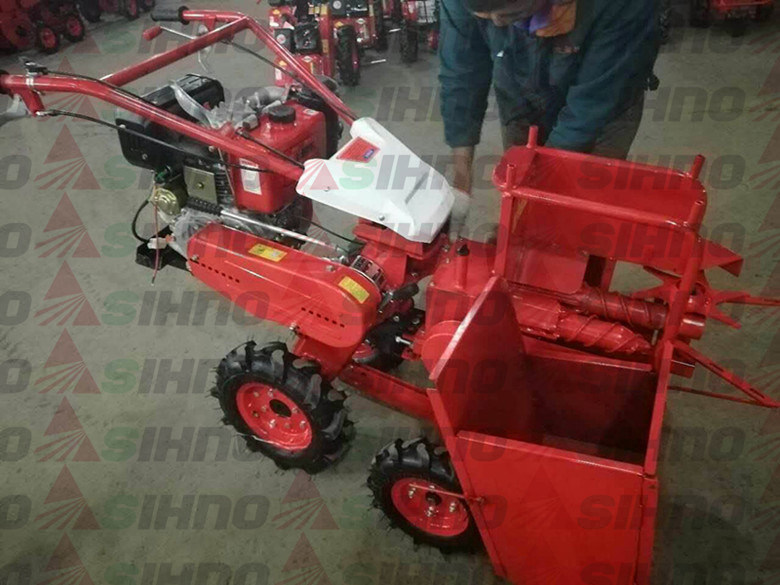 Hot Sale Walking Tractor Mini Corn Harvester/Maize Harvesting Machine