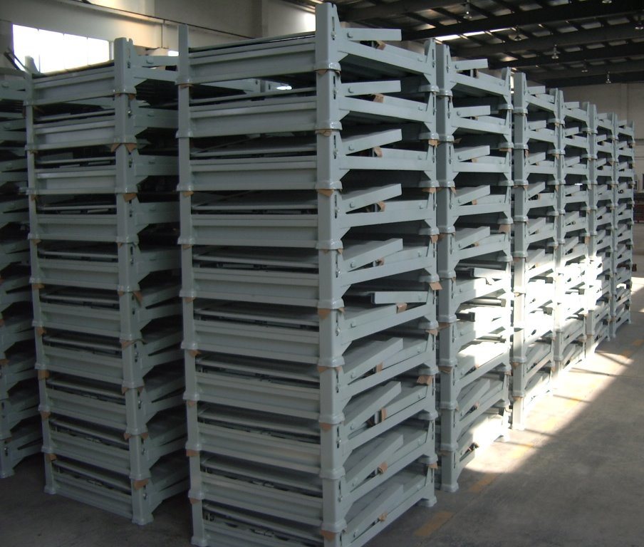 Folded Wire Mesh Cages for Warehouse Storage