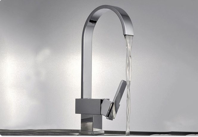 New Design Brass Kitchen Faucet Chrome Plated (B012)