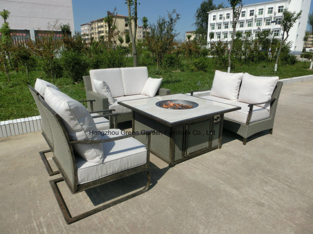 Modular Patio Furniture Rttan Sofa Set with Fire Pit