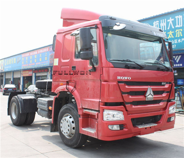 Sinotruk 336HP 4X2 HOWO Tractor Head Truck