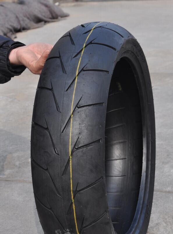 Chinese Motorcycle Tubeless Tyre 120/80-17 130/80-17 80/90-17 90/90-17 100/70-17