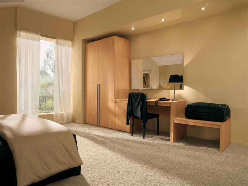 4 Star Hotel Furniture Bedroom Kind Size Bed with Desk