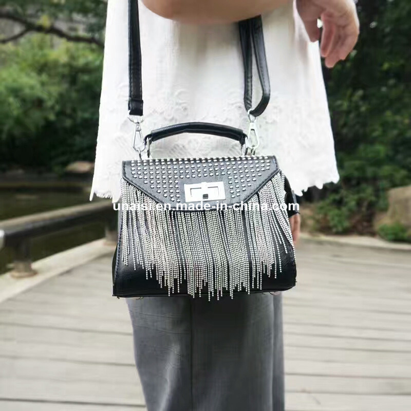 Stock Mini Messenger PU Hand Purse Bag with Chain for Women