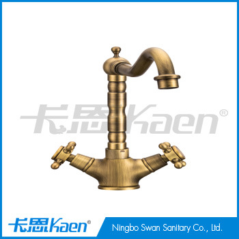 Traditional Antique Style Double Handle Kitchen Faucet