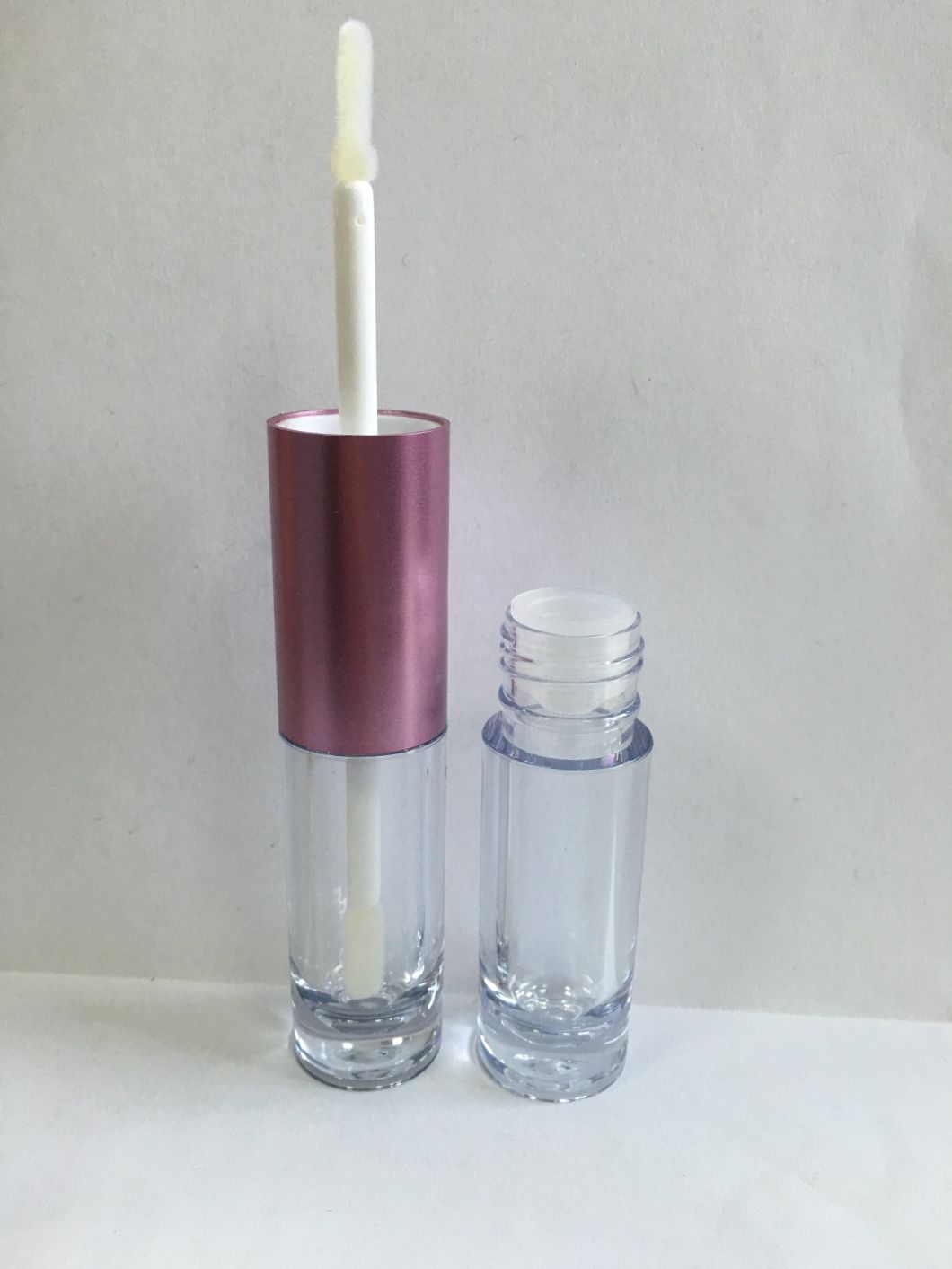 Double End Round Plastic Lipgloss Container LG-527