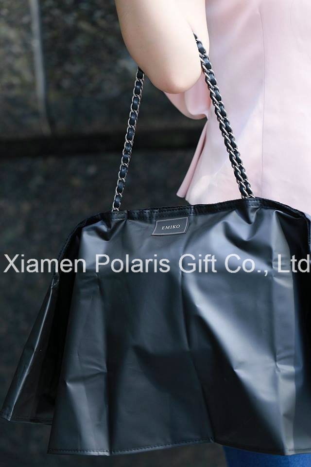 Novalty Customized Transparent Sheer Polyurethane PU Handbag Raincoat with Pouch