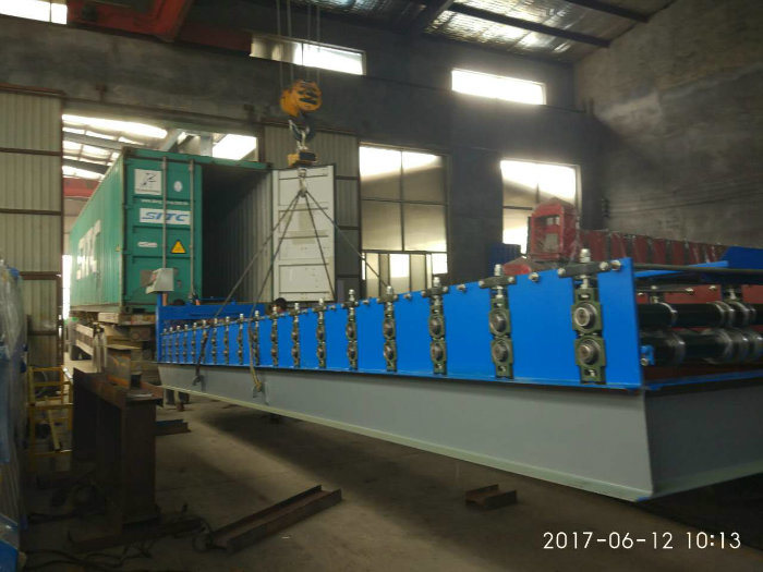 Hot Sale Metal Floor Decking Plate Roll Forming Machine