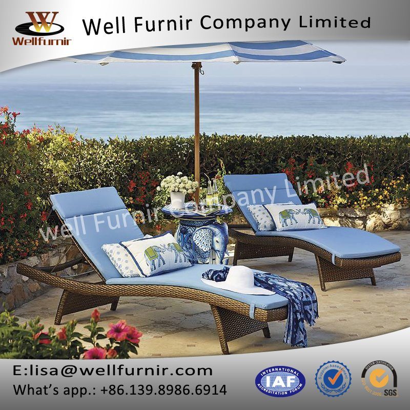 2018 Well Furnir Lover Rattan Pool Bronze Chaise Lounge Beds (T-087)