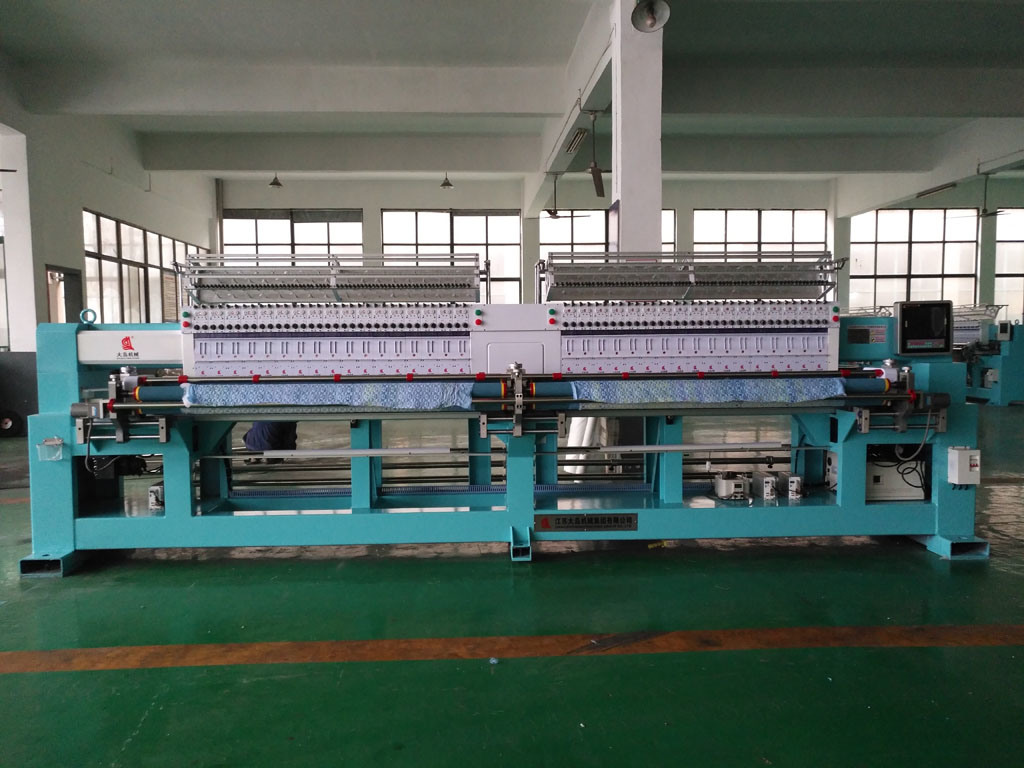 42-Head Computerized High Speed Quilting and Embroidery Machine with Double Rollers