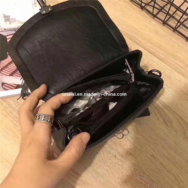 Stock Revit Metal Tassel Leather Small Fashion Ladies Messenger Bag