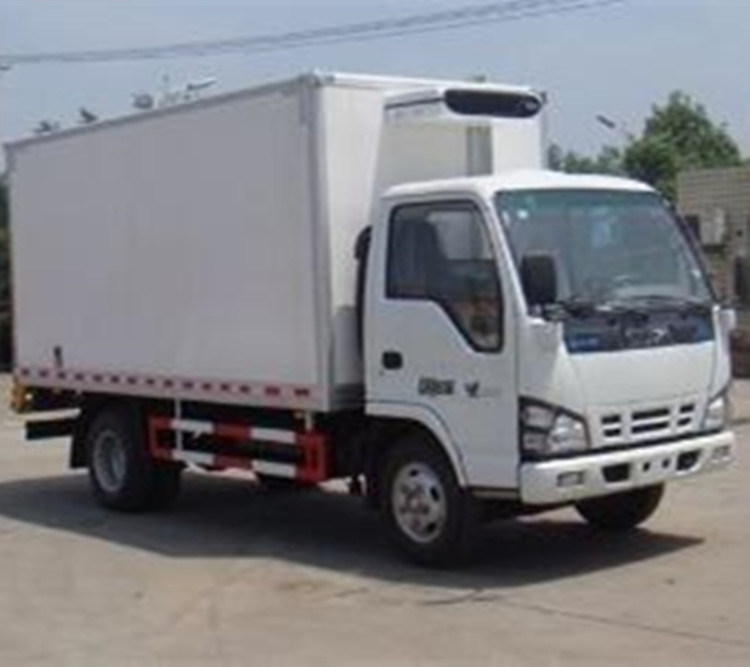 Refrigerated Truck4-5tons Fresh Meat Fish Cooling Van Truck